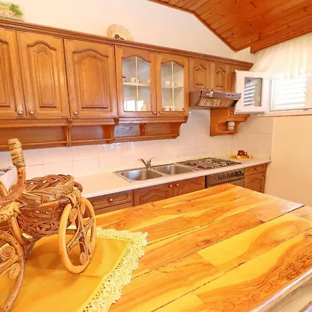 Apartamento Peselj-one Bedroom With Balcony And Sea View 2 Smokvica (Korcula)