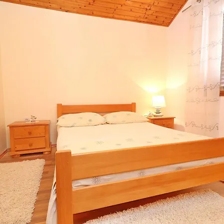 Apartmán Peselj-one Bedroom With Balcony And Sea View 2 Smokvica (Korcula)