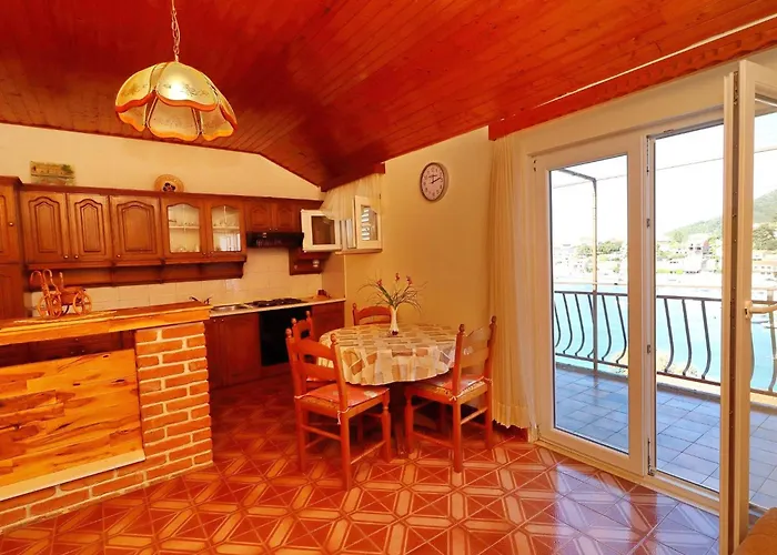 Peselj-one Bedroom With Balcony And Sea View 2 شقة Smokvica (Korcula)